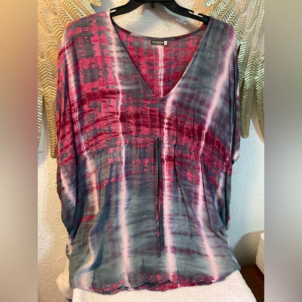 Earthbound Trading Co Women’s XL Pink and Gray Tie Dye Cover Up